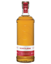  Sortilege Apple Whiskey<br>Liqueur 750ml  750ML Sortilège McIntosh Apple is made from the same authentic ingredients as our original liqueur : Canadian whisky and maple syrup, to which we have added the delicious flavors of our iconic fruit, the beautiful crunchy red apple from here.