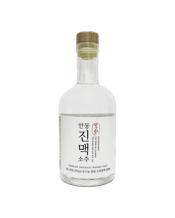 Jinmaek Organic Wheat Soju<br>22% 375ml 375ML Jinmaek Soju, a soju made from organic wheat made by themselves that has a different charm from traditional soju made from rice. It is alcohol with the unique floral fragrance of grain, and it takes two years to make a bottle.