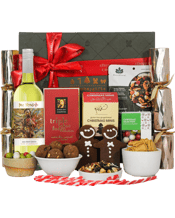  Byron Bay Gifts Christmas<br>Ideas  750ML Celebrate the festive season with a beautifully curated Christmas hamper featuring Mt Yengo wine — a perfectly balanced drop that supports the National Indigenous Culinary Institute. <br>Paired with seasonal favourites including buttery shortbread, spiced gingerbread, a delicious Byron Bay Cookie and indulgent chocolates, this gourmet hamper is designed for sharing. <br>Ideal for corporate Christmas gifts, client appreciation, or sending festive cheer to friends and family, it’s a thoughtful gif