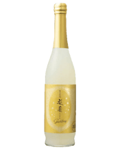 Oimatsu Rien Nashi Sparkling<br>Liqueur 500ml 500ML This sparkling liqueur is made from 100% premium nashi pears grown in the basin area of Hita, where the climate is characterized by a large difference in temperature between summer and winter, day and night, with the exquisite skills of the production staff at Oimatsu Shuzo to commemorate the 10th anniversary of the launch of Rien brand. Serve chilled or on rocks.