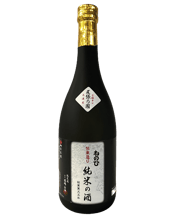  Morita Nenohi Junmai No Sake<br>720ml  720ML Ne no Hi Junmai Sake, a premium Japanese sake from Morita Sake Brewery in Aichi Prefecture, offers a rich, dry flavor with a 16% alcohol content. Brewed using Wakamizu rice, natural water from Mount Kiso Ontake, and traditional sake brewing techniques, this Junmai sake exemplifies the skilled craftsmanship that defines its quality.<br>Best enjoyed at room temperature or slightly warmed, Ne no Hi Junmai Sake pairs well with dishes like dumplings, sesame oil stir-fried dishes, and green onio