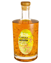  Choya Umeshu Gold Edition<br>500ml  500ML Gold Edition is made from 100% Japanese Nanko ume &amp; French brandy and contains real gold flakes that will amuse your eye. It has especially elegant and fruity taste and aroma of the ume fruit and French brandy. This is the drink you can see and taste the quality.
