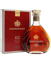 Courvoisier Xo Cognac 700ml  700ML The perfect Christmas present!<br>Courvoisier X.O. Cognac is a selection by our Master Blender of beautifully matured eaux de vie, aged from 11 to 25 years, to highlight the complexity and richness of cognac aromas.<br>Is intensely aromatic and flavourful, with a velvety texture and aromatic bouquet, laced with hints of crème brûlée, candied orange and iris flowers.<br>The careful hand toasting of our barrels lends notes of vanilla and caramel that mature to evoke a warm crème brûlée aroma.<br>D