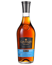 Camus Vsop Cognac 700ml 700ML Camus VSOP 'Intensely Aromatic' is distinguished by the intensity of its floral notes of white flowers and citrus blossom. Grapes were entirely from the family estate parcels, with a very high proportion from the Borderies Cru. Camus’s patented distillation technique maximizing esters and minimizing higher alcohols content was used. The very high level of terpenols make this the most intensely floral Cognac across the whole VSOP category, partnering delicate flavours with bold aromatics, while t