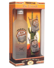  Rio Grande Tequila Gold Gift<br>Pack 700ml  700mL Tequila Gold after being distilled in small copper stills, to nuance its flavor is worked with top quality caramel, which give it its characteristic flavor and color.Sweet aroma with pleasant notes of agave.&nbsp;Dense on the palate, bouquet reminiscent of distilled agave.&nbsp;The end of the mouth is dry with notes of sweet citrus.