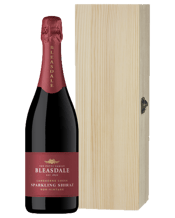  Cellar 17 Bleasdale<br>Sparkling Shiraz... 750ML Single Bottle Timber Box<br>Pine Box With Hinged Lid<br>Wood Wool Included<br>This wine is a non vintage blend of Shiraz that contains wine from every vintage of Shiraz since 1997. Each year in spring Bleasdale freshen the base blend by adding new vintage Shiraz, freshening the pre-Christmas bottling with new vintage wine, maintaining consistency. Bleasdale Sparkling Shiraz is richly flavoured with deep colour and displays dark berry fruit aromas, sweet plum and spicy flavours, silky tannins and