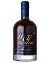 My Cioccolo Chocolate<br>Liqueur  500mL The&nbsp;My Cioccolo&nbsp;by&nbsp;Lorenzo Inga Collection&nbsp;seduces with the soft and full-bodied aromas of fine chocolate and vanilla. Made of chocolate from the best Italian chocolatiers and a touch of rum. On the palate, it is present with a wonderful taste of marzipan. A liqueur that is very hard to resist.