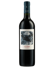  Los Vascos Le Dix 2021  750ML The 2021 season saw ideal weather conditions, with normal rainfall fostering optimal bud break and fruit set. Crafted in Chile's Colchagua Valley by the esteemed Los Vascos winery, this exceptional blend pays homage to the estate's ten original French rootstocks.