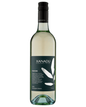  Xanadu Fusion Sauvignon<br>Blanc  750ML Our packaging is getting a fresh new look. While we transition to the new design, you may receive either the current or updated packaging.<br /><br />The vibrant bouquet exhibits fresh passionfruit and citrus characters, with dried herbs of lemon thyme and hints of guava in the background. Clean and fresh, the zesty palate offers freshly squeezed lemon and lime flavours combined with tropical fruits and a touch of zesty spice. An easy drinking ‘classic’ Margaret River wine style with wonderful p