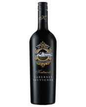  This Cabernet expresses the Katnook Terroir with classic notes of rich dark berries and hints of mint and spicy cedar oak. This Cabernet Sauvignon pairs beautifully with a rack of lamb with roasted new potatoes. For a vegetarian option, try mushroom risotto with aged parmesan. 
 
