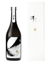 Chiyonokame Souryu Junmai<br>Daiginjo 720ml 720mL This exceptional sake is brewed at low temperatures using a unique strain of yeast called the Ehime EK-7 to enhance aroma and freshness. The result is elegant sake with a fruity sweetness to the palate and a mellow aftertaste. Pair it with Teriyaki chicken.