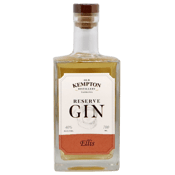  Old Kempton Distillery<br>Barrel Aged Gin... 700mL An unashamed barrel aged gin, leaving your tongue searching for answers as to why it is simply so delicious. Ex Bourbon Barrel Aged for 6 months then 3 weeks in a freshly charred barrel. Nose: Elegant citrus & floral aroma with light juniper, complimented by a background of herbaceous and savoury notes.&nbsp; Palate: Balancing sweet oak with citrus & spice. Finish: Smooth rich finish with oak & caramel sweetness coating the palate & providing a lingering finish.