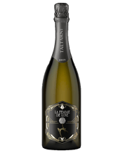  La Femme De Lune Brut  750mL Floral, green apple along with savoury aromas on the nose. Flavoursome, spritzy palate with a crisp finish. Pairs beautifully with a charcuterie platter or light and fragrant salads.