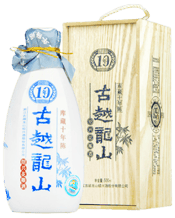  Gu Yue Long Shan 10 Years<br>Cellar Select... 500ML Stored in clay pots and sealed by mud for several years or even decades, Shaoxing Rice Wine matures in its amber colour and mellow aroma.&nbsp;