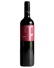  Hope Estate Macedon Hills<br>Cabernet Sauvignon... 750ML Medium to full-bodied, with good intensity of colour, aromas of blackberry and dark chocolate. A powerful palate is balanced by soft, velvety tannins and subtle, intermingled French oak.<br>Alcohol:13.5%.