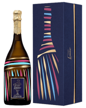  Pommery Cuvée Louise<br>Parcelles In Gift... 750ML A masterpiece among the finest wines of Champagne. The quintessence of the Pommery style.<br>2005 aka the year of stillness. It was a plentiful and quality harvest that took place in cool,dry and sunny conditions. All the ingredients required for an excellent vintage were present, leading to Cuvée Louise. Having taken the time to choose the best plots, having waited patiently before going to harvest, having picked only the finest bunches and selected onlythe purest pressed juices, we managed to