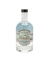  Newy Distillery 700ml -<br>Signature Gin  700mL Our award-winning Signature Gin is definitely a standout product, made from a combination of 16 different botanicals to formulate a very special drop. Traces of juniper, cinnamon and fresh lime are prevalent, with the addition of dill tips giving it that extra warm twinge. Use with an array of mixers, or enjoy straight on the rocks!