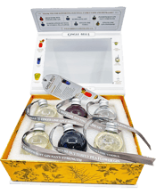  Gingle Bells Gin And Vodka<br>Baubles Gift Pack... 50ML One will Not be enough these make The Best Vip Gift Ever!<br>Gingle Bells Gold Edition has 3 baubles featuring suspended Finger Lime Caviar which we grow on our farm at Kurrajong Heights.<br>6 x 50ml gin and vodka baubles each threaded with a silver ribbon.<br>Includes a cocktail recipe card with an easy to make craft cocktail for each bauble.<br>The flavours are:<br>- Deep Dark Red Finger Lime Gin: Deep, Dark, Bold and Intense! Made with pink finger lime caviar grown on our farm serve this with