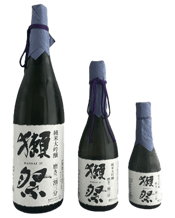  Dassai 23 Junmai Daiginjo<br>Sake Mix Set  1800ML Indulge in the ultimate Dassai 23 Junmai Daiginjo Sake Mix Set, featuring three premium bottle sizes: 300mL, 720mL, and 1800mL. Crafted by Asahi Shuzo in Yamaguchi, Japan, Dassai 23 is one of the most refined sakes in the world, with a 23% rice polishing ratio that delivers an ultra-smooth, elegant, and aromatic drinking experience. This exclusive set is perfect for collectors, special occasions, and premium sake lovers.<br>Mix Set – 300mL and 720mL and 1800mL