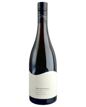  Yabby Lake Chardonnay 2021  750ML Discover the pristine elegance of Yabby Lake Single Vineyard Chardonnay 2021, a 750ml gem from the Mornington Peninsula, Victoria. Crafted by acclaimed winemaker Tom Carson, this Chardonnay is sourced from blocks 2, 3, and 6, planted on light sandy clay loam soils, hand-picked in early March 2021. Using 100% Mendoza clone, the fruit underwent natural fermentation in French oak 500L barrels (20% new), with 10 months on lees, yielding a pale lemon hue at 13% ABV. The 2021 vintage, shaped by a wet
