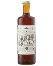  Ancho Reyes Chile Liqueur<br>Original 700ml  700ML Ancho Reyes is a liqueur made from the extraordinary Chile Ancho inspired by a recipe from the 1920s originally from the city of Puebla de Zaragoza. Influenced by the old-world liqueurs, a unique blend of heat, sweetness, smoke and spice of the Chile Ancho that predates all other spicy liqueurs by nearly a century.<br><br />Ancho Reyes evokes a sense of timelessness, and feeling of nostalgia from a cultural revolution.