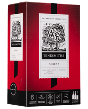  Winesmiths Premium Shiraz<br>Cask 2l  2L Since 1984, Winesmiths has operated under the principle of "Sacrifice Nothing," creating a range of well-crafted, highly awarded, and affordable wines without compromising quality.<br><br /><br /><br><br /><br />This commitment is reflected in several ways. Our wines are primarily made from a single grape variety and a single vintage. We use packaging designed to preserve freshness and flavor for an extended period, even after opening. We also ensure our wines are fully vegan and that our practi