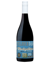  Haselgrove Alternative<br>Series... 750mL Aroma: Youthful, perfumed summer berries leap from the glass.&nbsp; Fresh blackberry and blueberry are complimented by hints of bay leaf and star anise.&nbsp; Palate: Juicy and ripe dark red fruits abound. Black cherry, deep plum and mulberry meld effortlessly with crisp tannins and vibrant acidity.&nbsp;Don’t be afraid to chill me in summer.