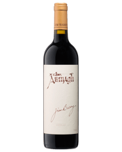  Jim Barry The Armagh Shiraz<br>2009  750mL The defining features of this Shiraz by Jim Barry are shown on the palate with fine grained, integrated tannins. Intense flavours of red currants, black cherries and liquorice are in abundance. Subtle hints of freshly turned earth and truffles linger in the background.