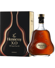 Hennessy Xo Cognac 700ml 700ML In 1870, Maurice Hennessy created Hennessy X.O for his circle of friends and introduced a new style of cognac. Hennessy X.O is the Original, the emblematic icon of the Hennessy Maison. Deep and powerful, the eaux-de-vie of this Hennessy X.O cognac are aged in young barrels and marked out by their power and energy, but also by their capacity to achieve a great roundness through time.