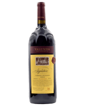  Yalumba Signature Cabernet<br>Sauvignon Shiraz... 1.5L A classic Australian blend of Cabernet and Shiraz. Typically rich, dense, with red berries complexity and dark chocolate notes. Full-bodied. Defnitely a long palate. A classic for good reasons.