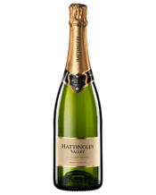  Hattingley Valley Classic<br>Cuvée  750mL An elegant, svelte and super pure wine with delicate nose of hedgerow flowers, it has finesse, vibrant green fruit and a characteristic toasty flavour. Pale gold in colour and well-balanced on the palate showing crisp acidity and fine mousse. It has delicate toasty characteristics from being aged on lees whilst the gentle oak flavour adds complexity.
