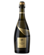  Tempus Two Brut Cuvée  750mL Element Series Brut Cuvée is bursting with freshness and flavour. Enticing citrus and honey aromas spring from the bottle with delicate bubbles. The palate is balanced and fruity with prominent apple, pear, passionfruit flavours. A clean finish showcases citrus notes.