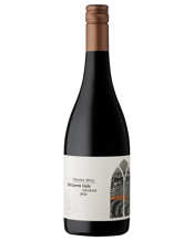  Chapel Hill Mclaren Vale<br>Shiraz 2011  750mL The 2011 Chapel Hill Shiraz gives hints of liquorice and masala on the nose with more fruity flavours developing on the palate. Tightly interwoven tannins leading to a persistent and mouth filling finish.