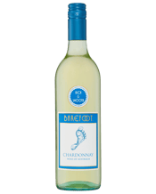  Barefoot Chardonnay  750mL Barefoot Chardonnay is a delightful wine with tempting flavours of green apples and peaches. Hints of honey and vanilla enhance the buttery finish. Perfect with seafood, poultry, fresh fruit, white sauce pastas and mild cheeses. Wonderful!